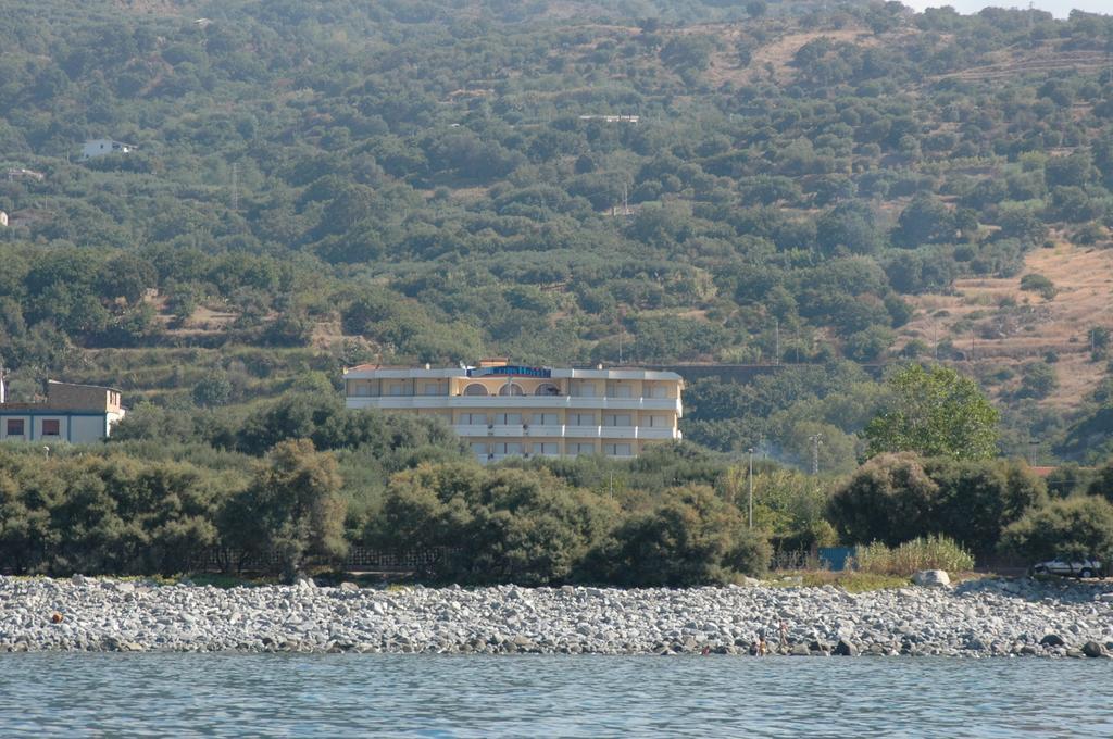 Cliffs Hotel Joppolo Bagian luar foto