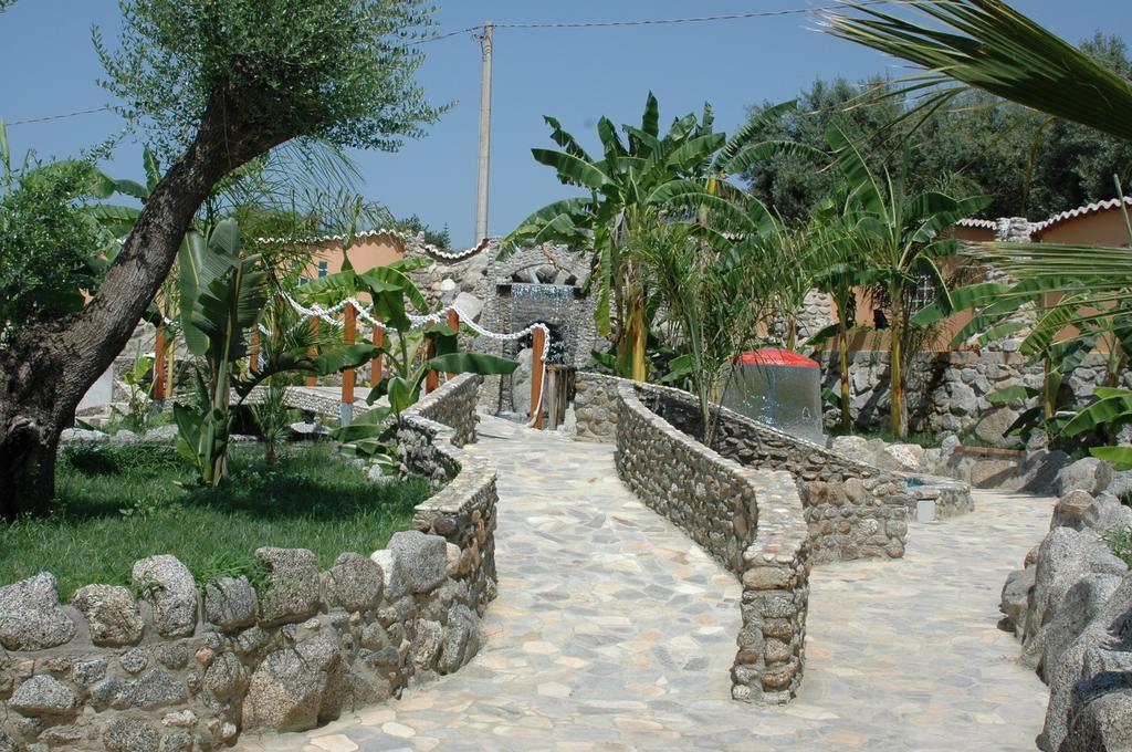 Cliffs Hotel Joppolo Bagian luar foto