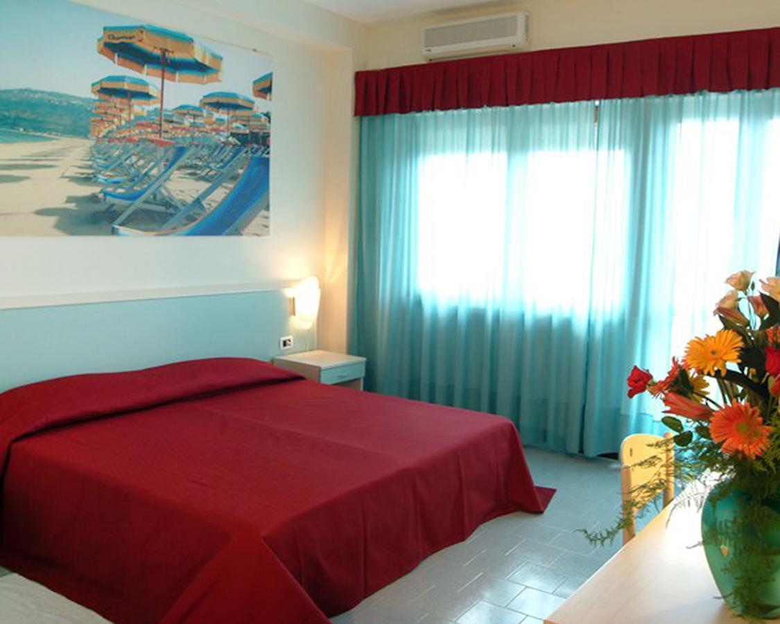 Cliffs Hotel Joppolo Bagian luar foto