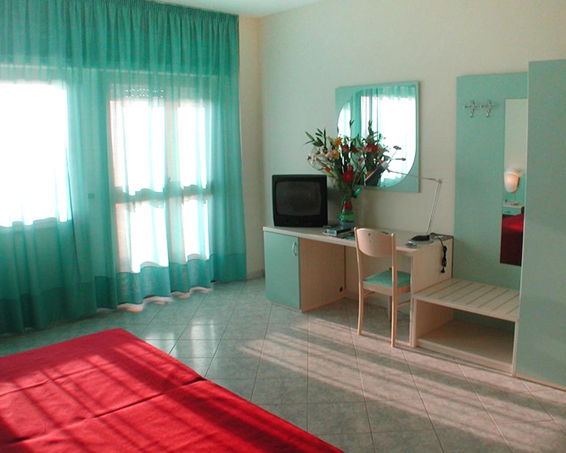 Cliffs Hotel Joppolo Bagian luar foto